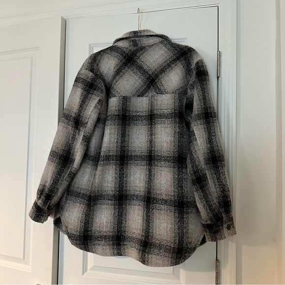 Thread & Supply Shacket - Picture 7 of 7